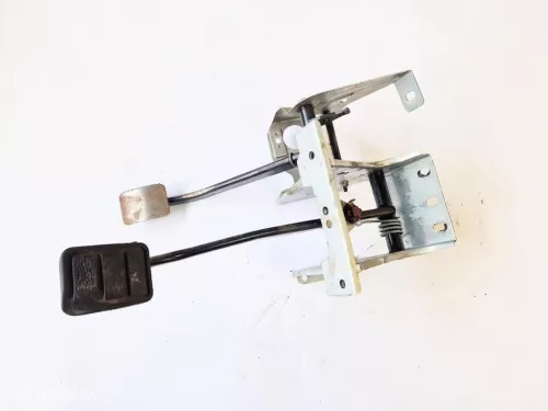 Pedalenset Volvo 240 2.3i Polar ('82-'94)
