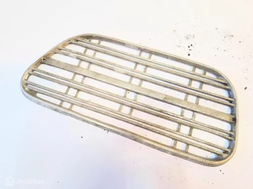 Grille links Volvo Amazon 120 130 220