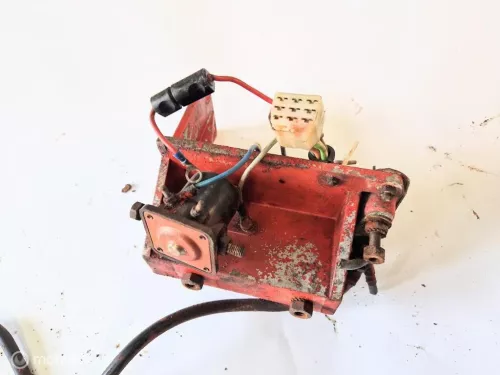 Motorsteun / startrelais beugel Volvo Penta MD21A