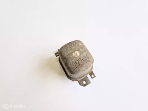 Spanningsregelaar dynamo Volvo 544 210 Amazon P1800