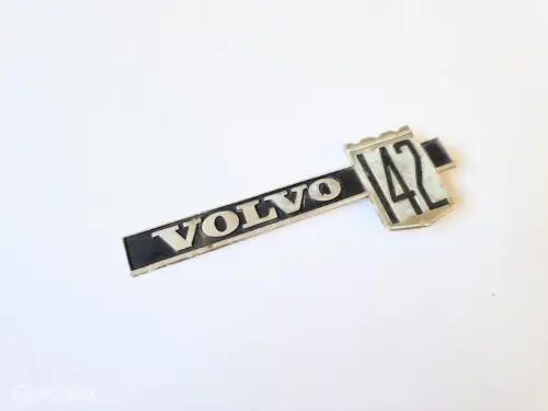 Spatbord embleem Volvo 142 677912