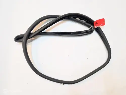 Deurrubber linksachter Volvo V70 I 2.4 ('97-'00) 1372653