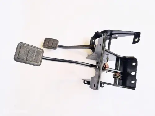 Pedalen set Volvo 240 2.3 GLT Inj. ('82-'94) 1205736