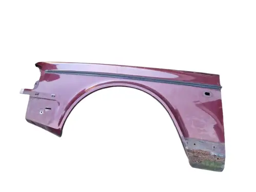 Spatbord links rood 414-21 Volvo 240 2.0i ('82-'94) 1315424
