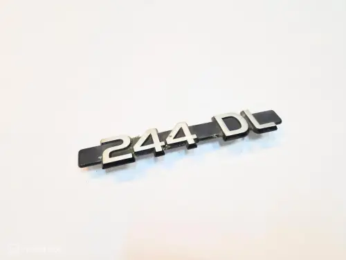 Embleem achter. Volvo 244 DL 1202179