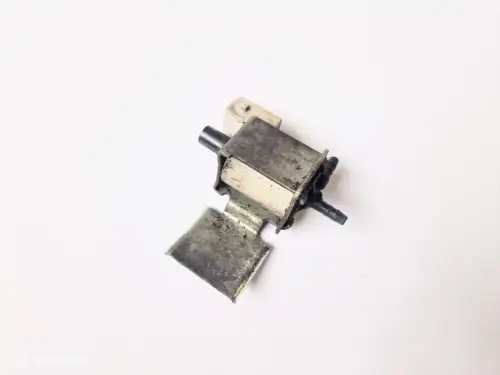 Solenoid magneetklep secundaire luchtpomp Volvo 850 9135742