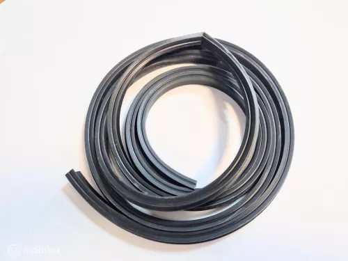 Deurrubber rechtsvoor 144 145 164 240 244 245 264 265