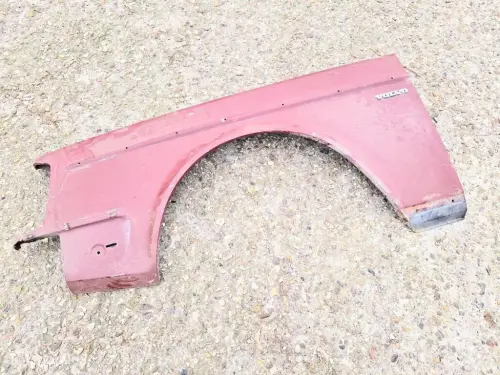 Spatbord links Volvo 242 244 245 262 264 265 1382277