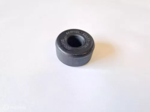 Volvo Amazon 120 130 P1800 draagarm rubber 653461