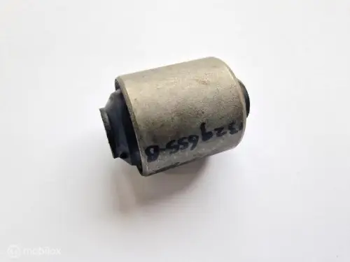 Draagarmrubber Volvo 740 760 780 940 960 1329655