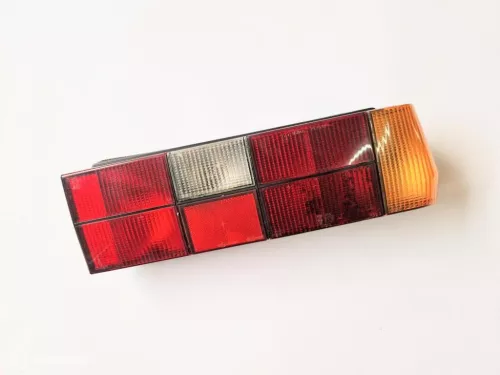 Achterlicht rechts Volvo 360 2.0 GLT Inj. ('82-'89) 205002
