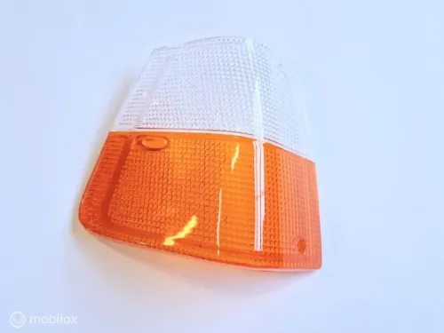 Knipperlichtglas rechts voor. Volvo 240 260 81- 1307454