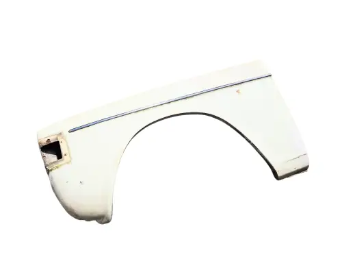 Spatbord links Volvo 142 144 145 73- 1382271