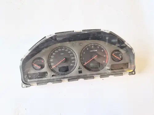 Instrumentenpaneel Volvo V70 II 8637993