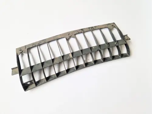 Bumper grille Volvo 740 760 940 960 6846093