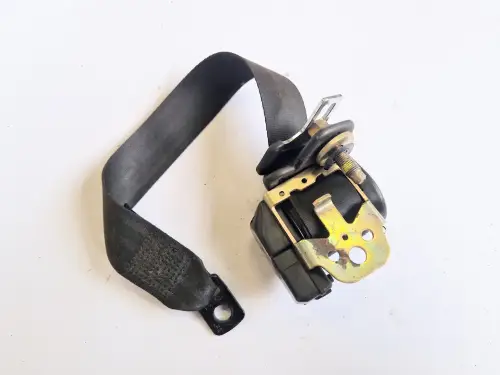 Veiligheidsgordel links achter. Volvo 740 760 940 960 V90 6812847